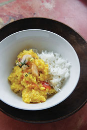 Easy Mung Lentil Curry - AnjumÃ¢â‚¬â„¢s New Indian (Quadrille paperback, Ã¢â€šÂ¬19.50